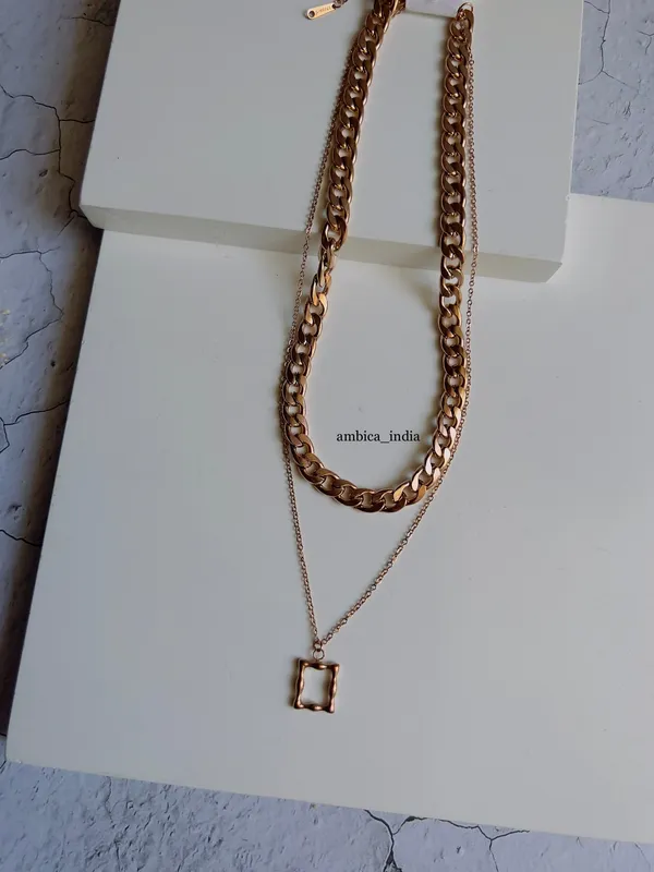 Square_Pendant_With_Link_Chain_Necklaces_Default_Title