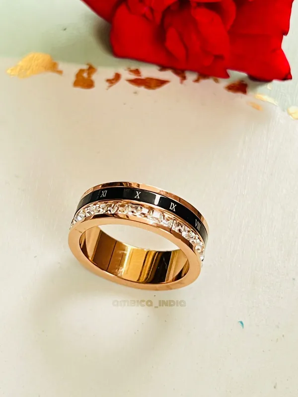 Diamond_Round_Ring