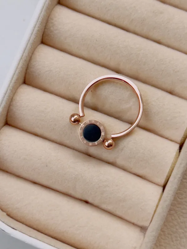 Roman_Reversible_Ring
