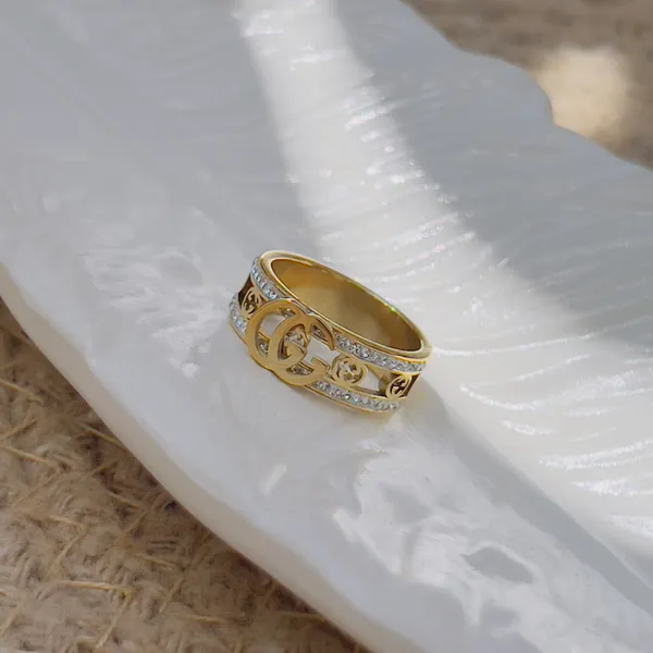 Luxury_Ring_Gold_Plated
