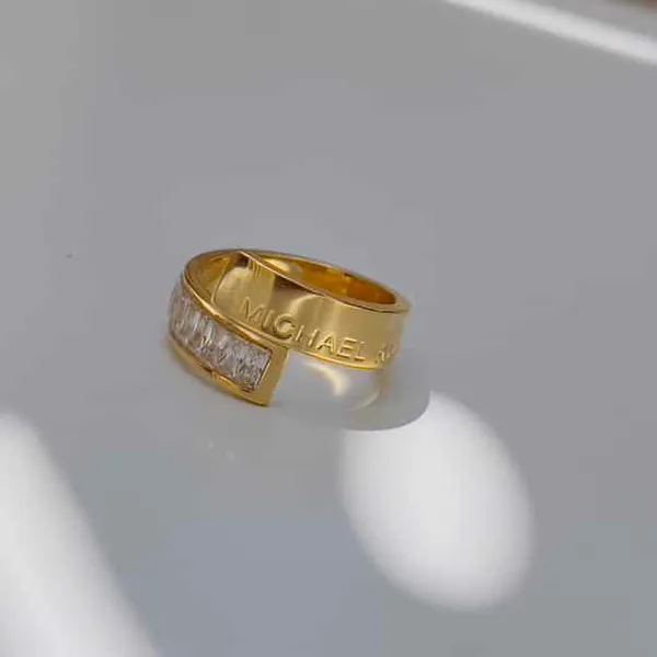 Luxury_Ring