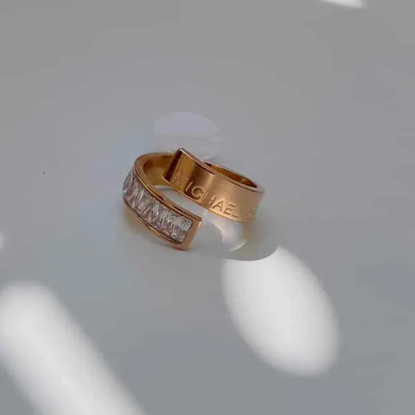Luxury_Ring