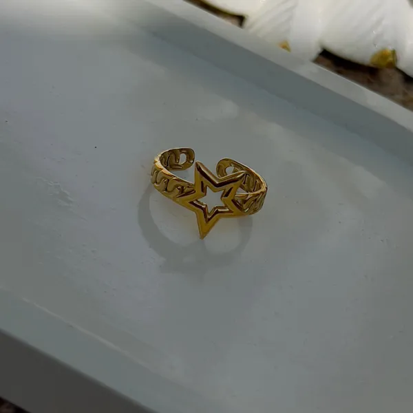 Star_Ring_Default_Title