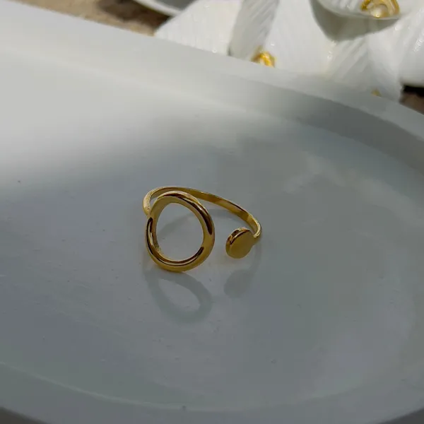 Oval_Ring_Default_Title