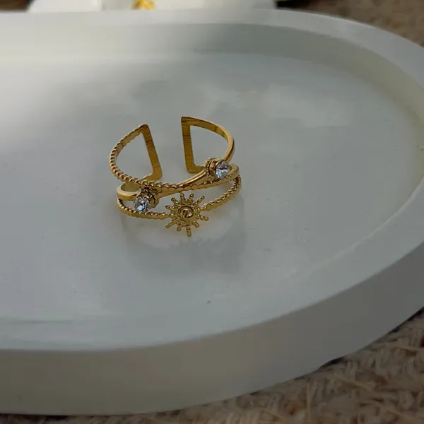 Sun_With_Crystal_Ring_Default_Title
