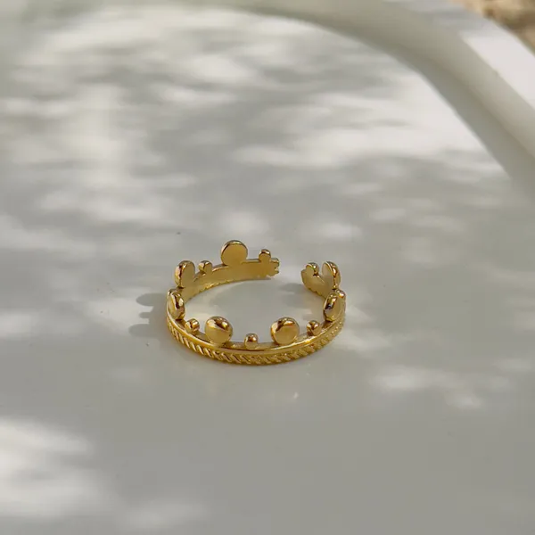 Tiara_Ring_Default_Title