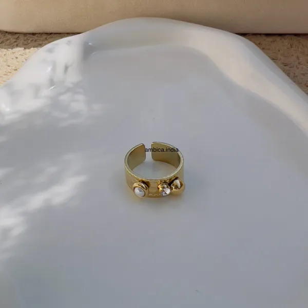 Classic_Bold_Ring_Default_Title