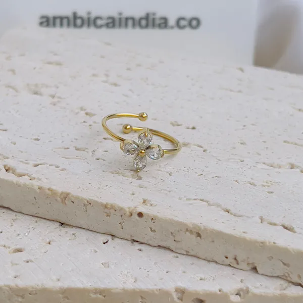 White_Flower_Ring_Default_Title