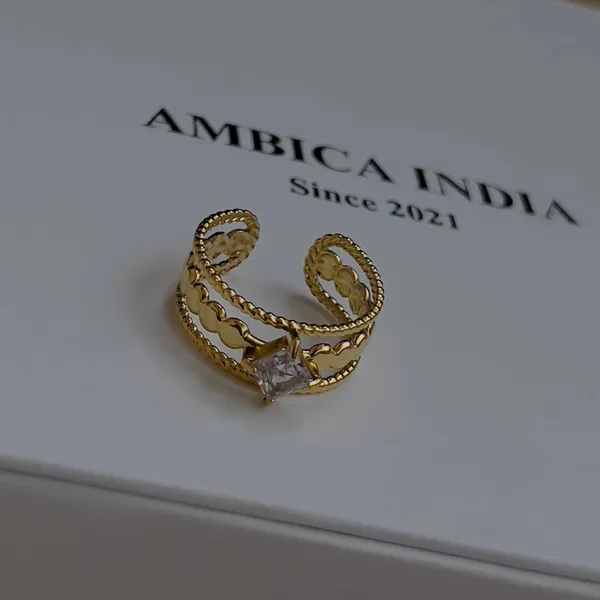 Triangle_White_Crystal_Ring_Default_Title
