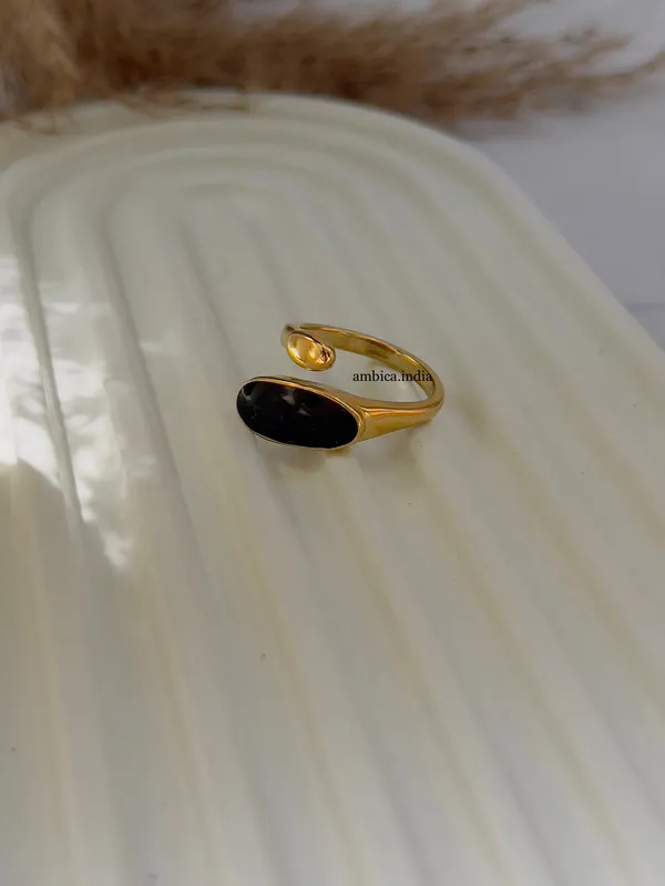 Cross_Black_Stone_Ring
