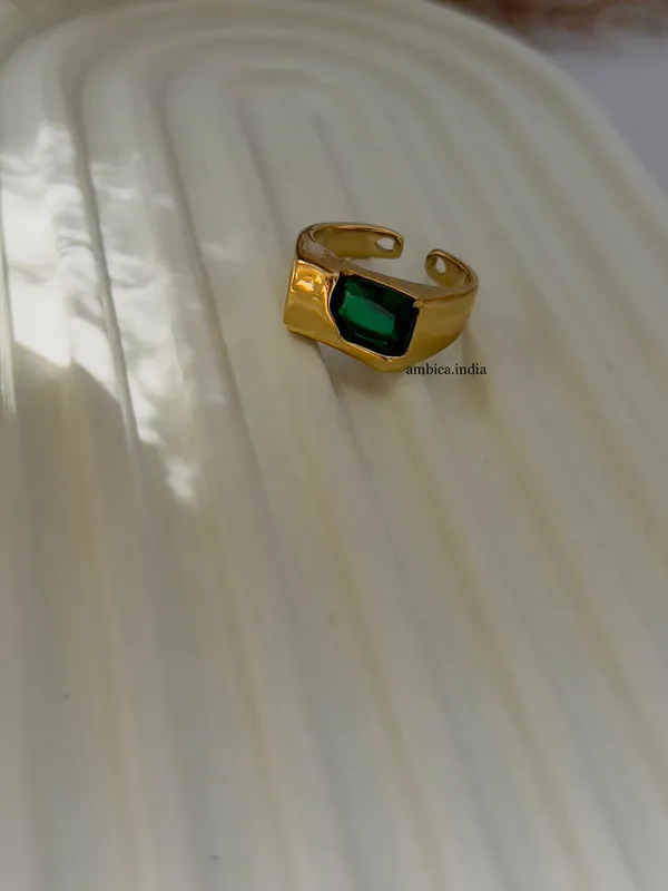 Green_Crystal_Ring_Gold_Plated