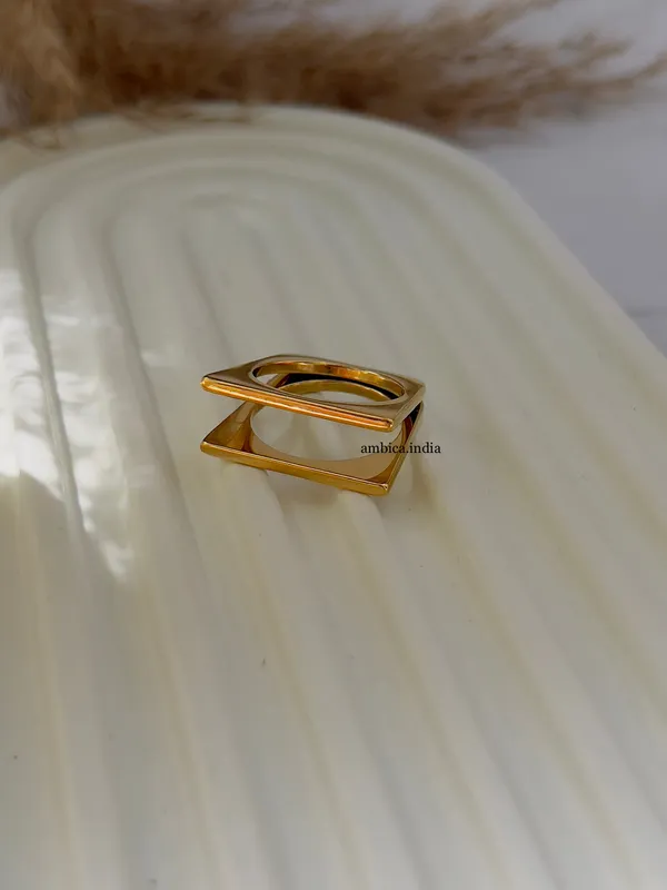 Statement_Ring_Gold_Plated