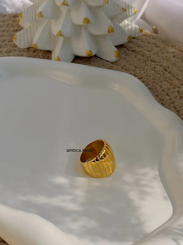 Thick_Croissant_Ring