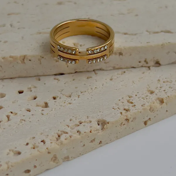 Statement_Ring