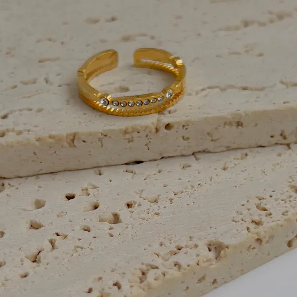 Thin_Crystal_Studded_Ring