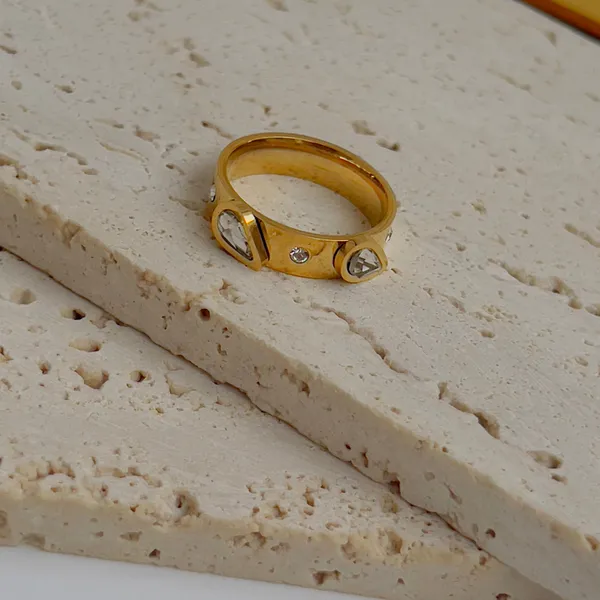 Drop_Crystal_Ring