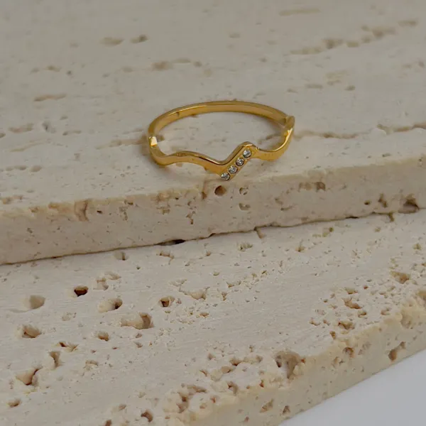 Wavy_Line_Ring