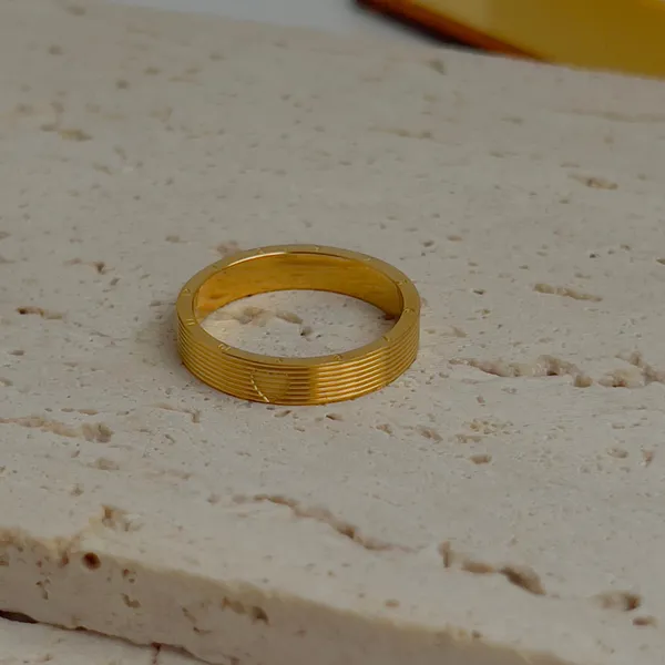 Heart_Line_Ring