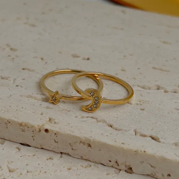 Moon_Star_Ring_Set