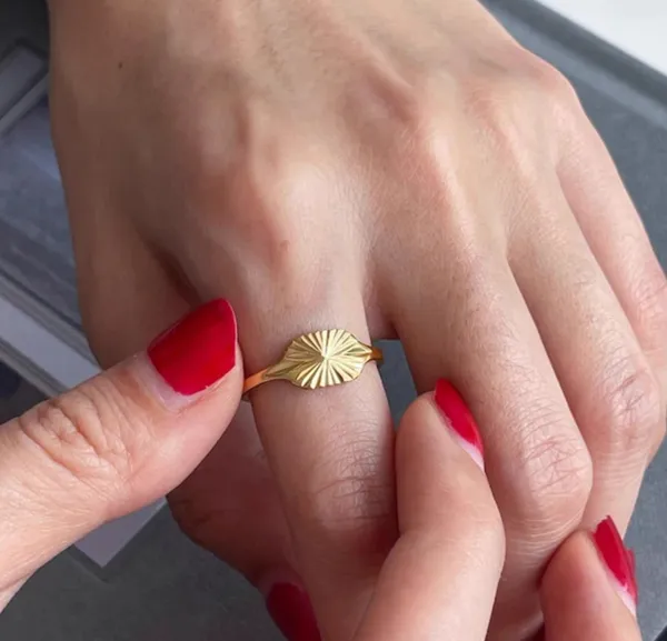 Dainty_Ring