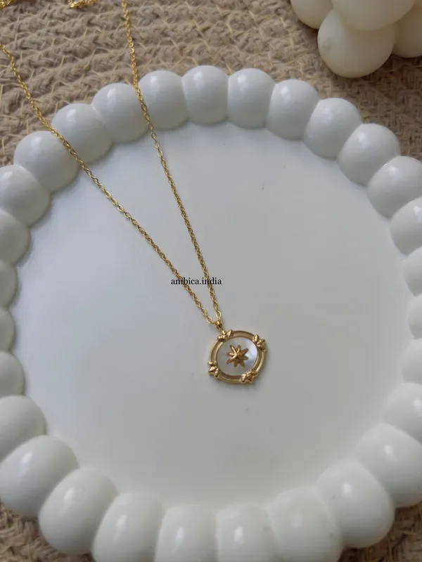 Star_Necklace_18k_Gold_Plated_Necklace_Default_Title