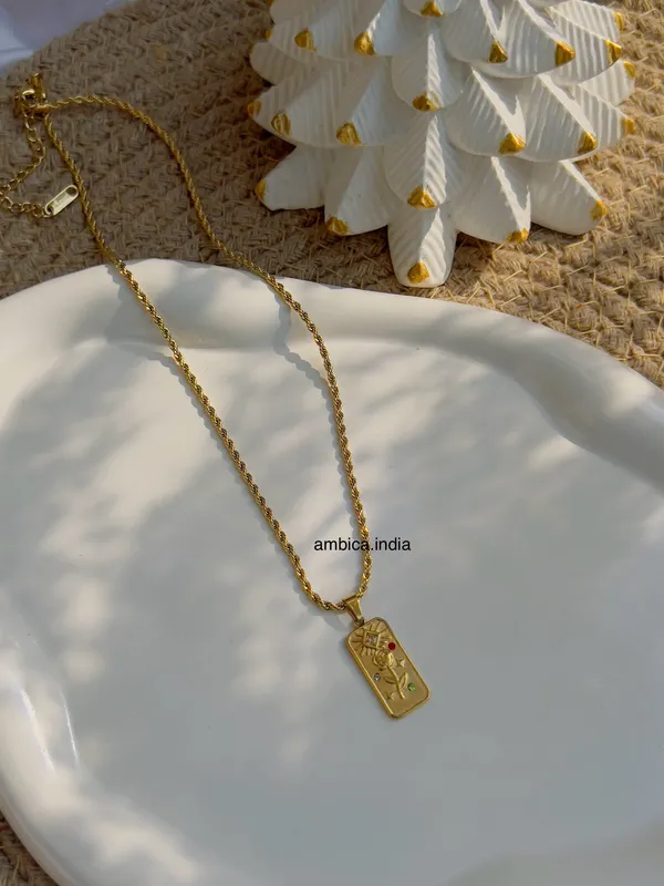 Rose_With_Crystal_Necklace_Default_Title