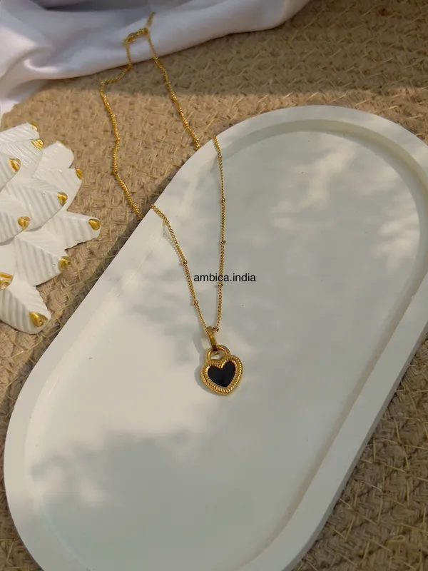 Heart_Reversible_Necklace_18k_Gold_Plated_Default_Title