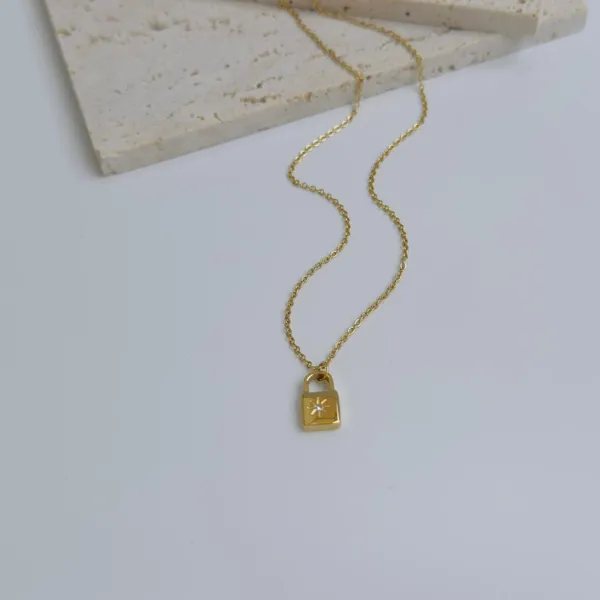 Lock_Necklace_Default_Title