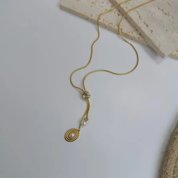 Hanging_Crystal_With_Pearl_Necklace_Default_Title