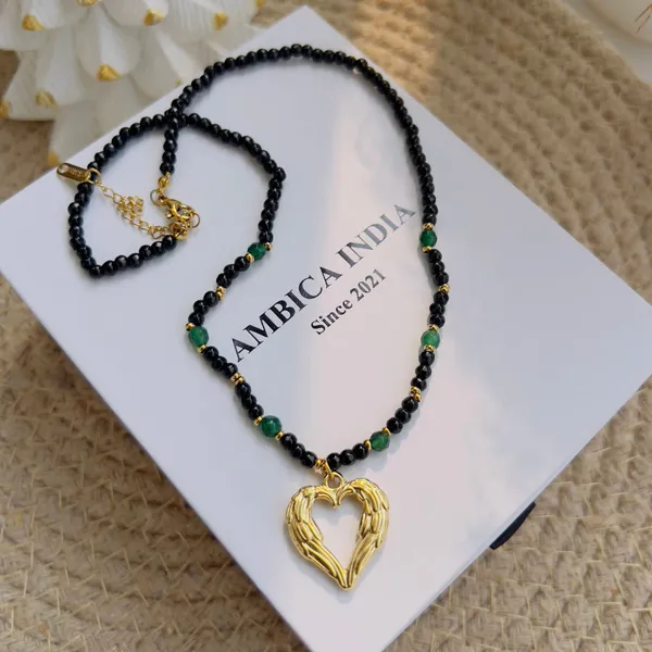 Black_Stone_With_Green_Necklace_Default_Title