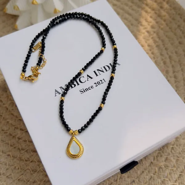 Black_Stone_Necklace_Default_Title