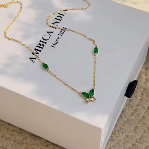 Butterfly_Crystal_Minimal_Necklace_Default_Title