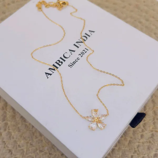 White_Crystal_Flower_Necklace_Default_Title