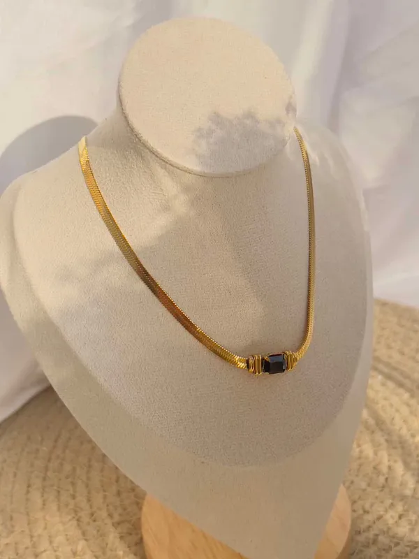 Black_Crystal_Snake_Chain_Necklace_Default_Title