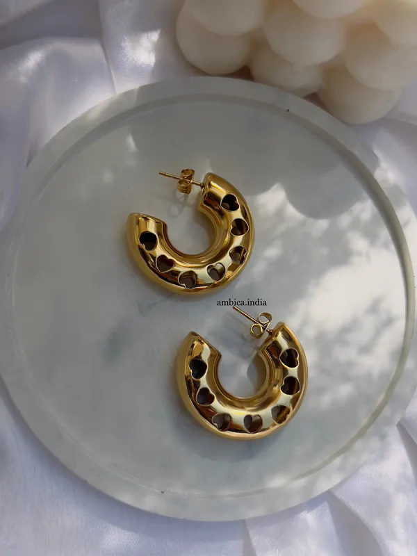 Half_Round_With_Herat_18k_Gold_Plated_Hoops_Default_Title
