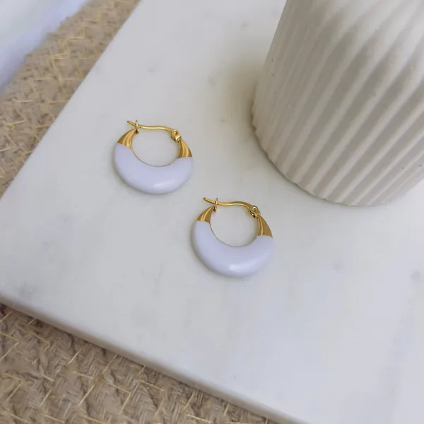 White_Bold_Hoops_H1_Default_Title