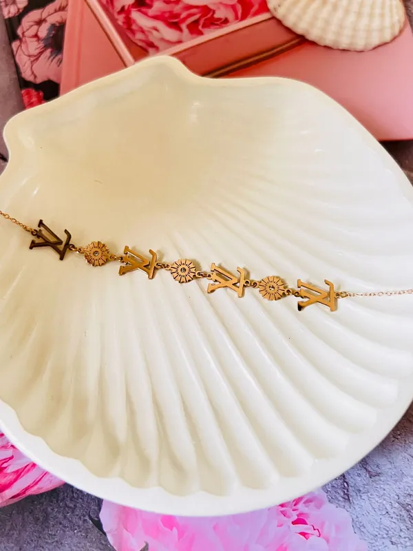 Lv_Adjustable_Bracelet_Default_Title