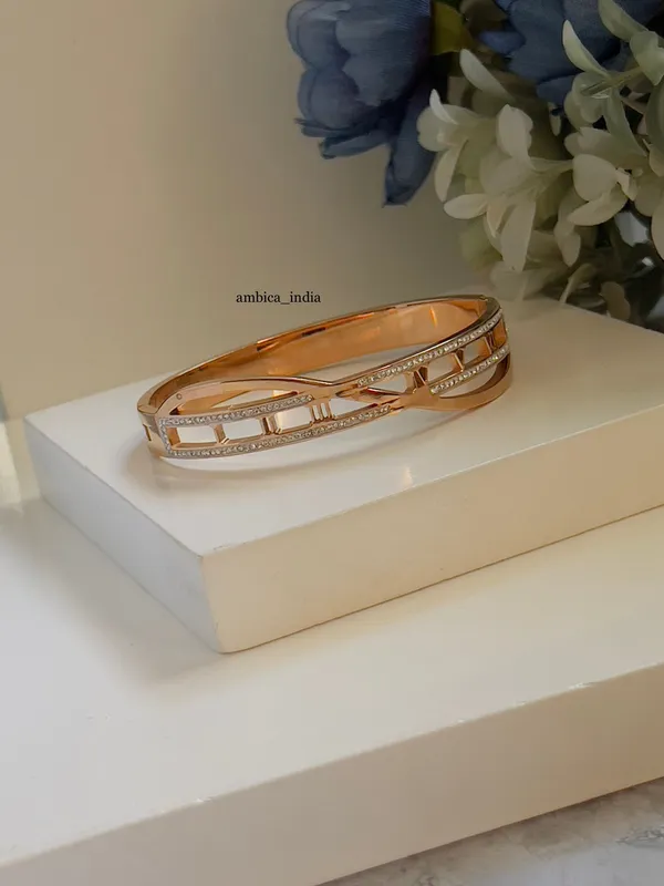 Roman_Infinity_Bracelet_Default_Title
