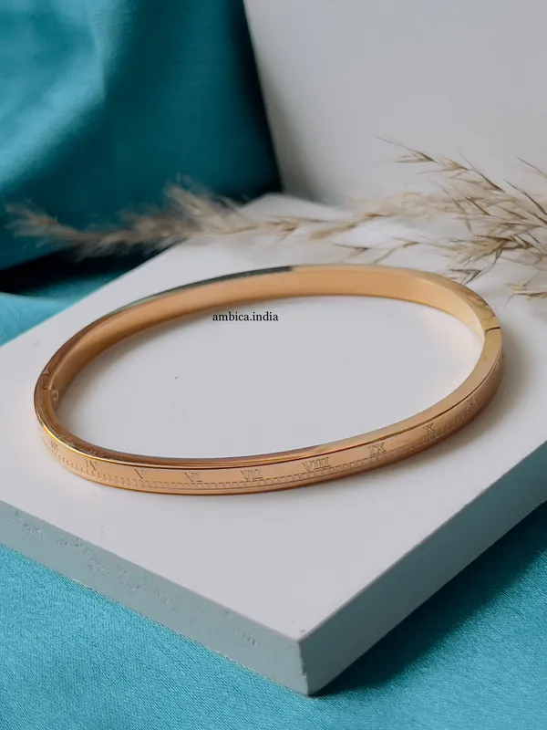 Thin_Roman_Bracelet_Default_Title