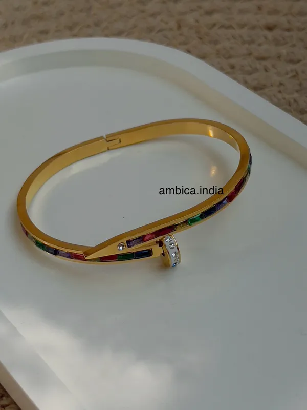 Multicolour_Crystal_Nail_Bracelet_Default_Title