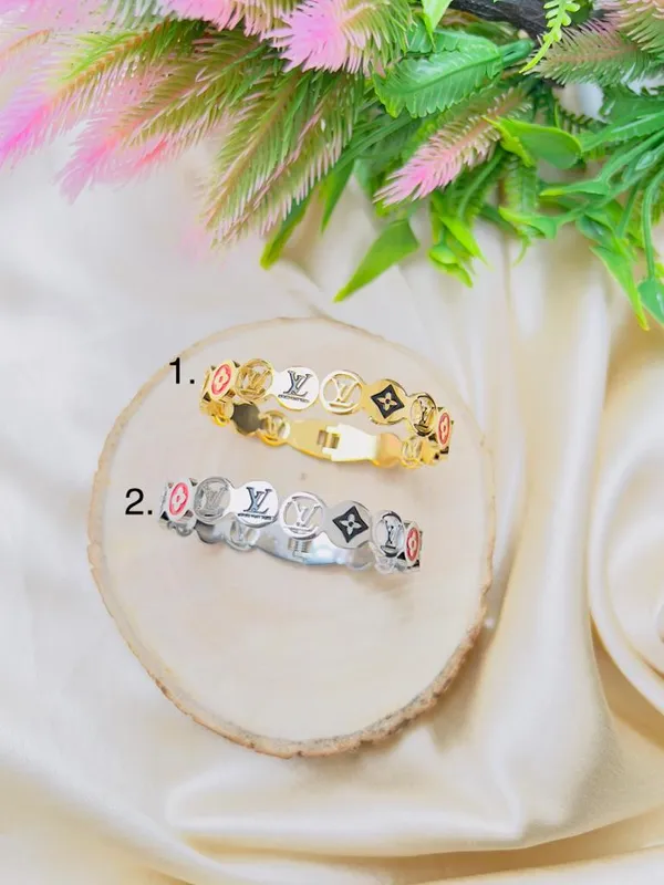 Lv_Bracelet_2