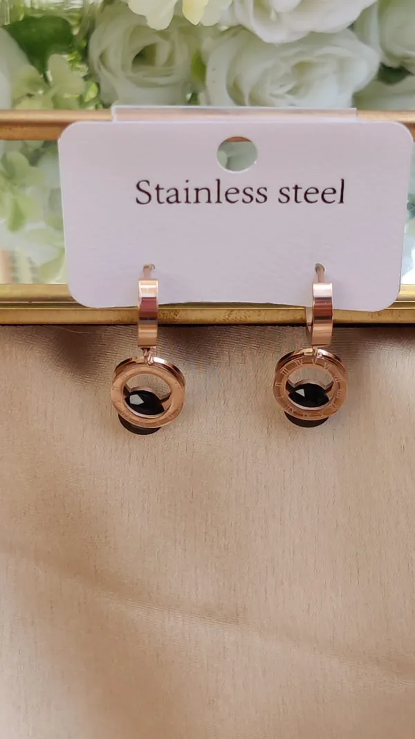 Roman_Drop_Earrings_Default_Title