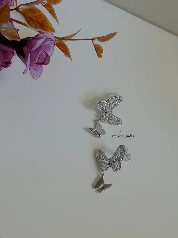 Butterfly_With_Pearl_Silver_Plated_Earrings_Default_Title