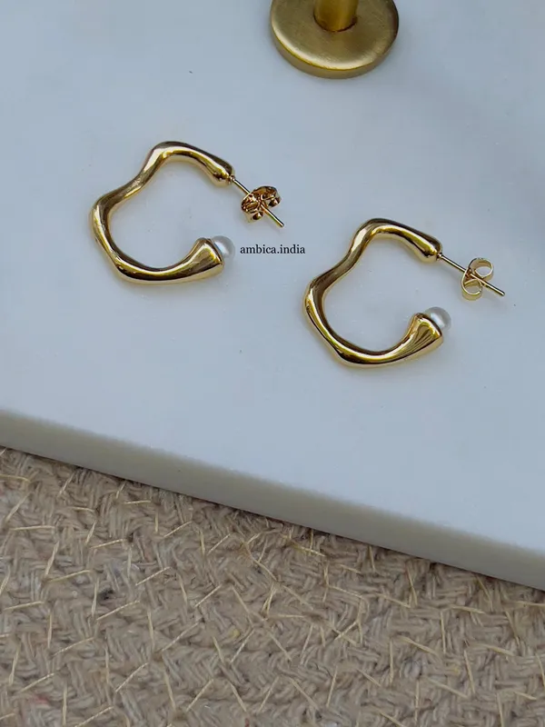 Pearl_Hoops_Default_Title