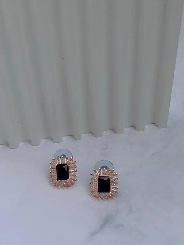 Black_Square_Crystal_Earrings_Default_Title