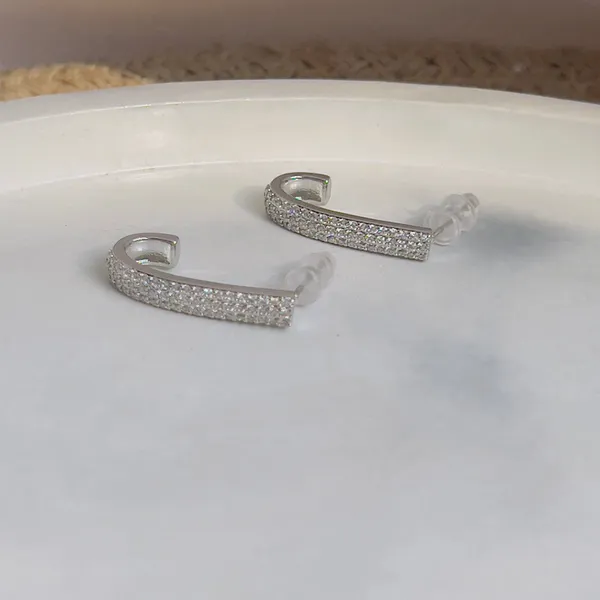 Oval_Crystal_Earrings_Default_Title