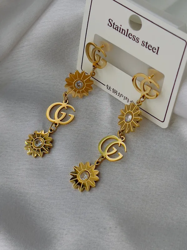 Luxury_Long_Earrings_Default_Title