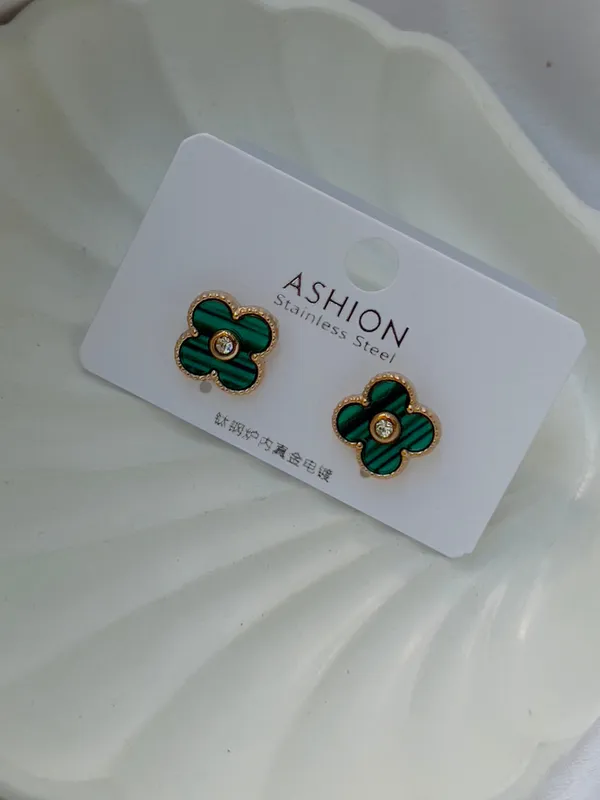 Clover_Green_Studs_Default_Title