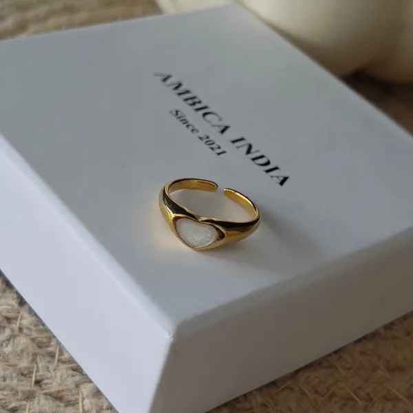 White_Herat_Ring_Size_7_Default_Title