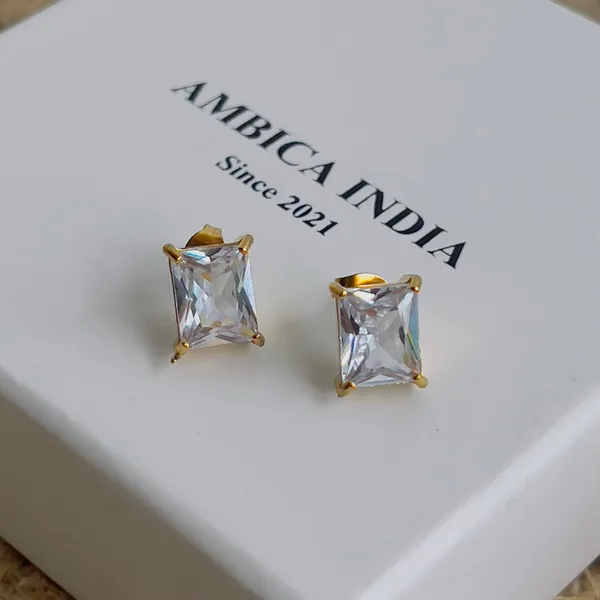 White_Crystal_Stud_Earrings_Default_Title
